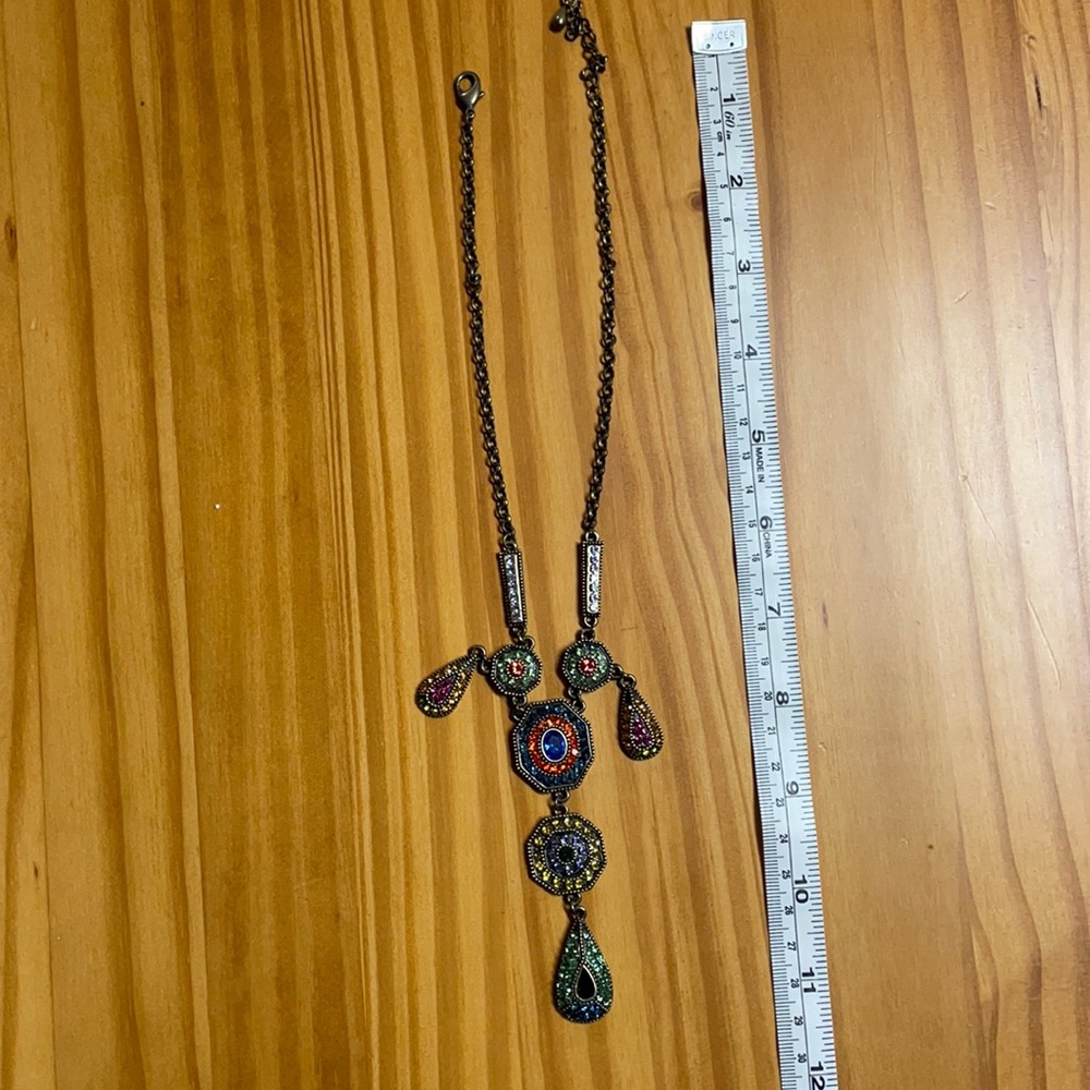 Statement necklace